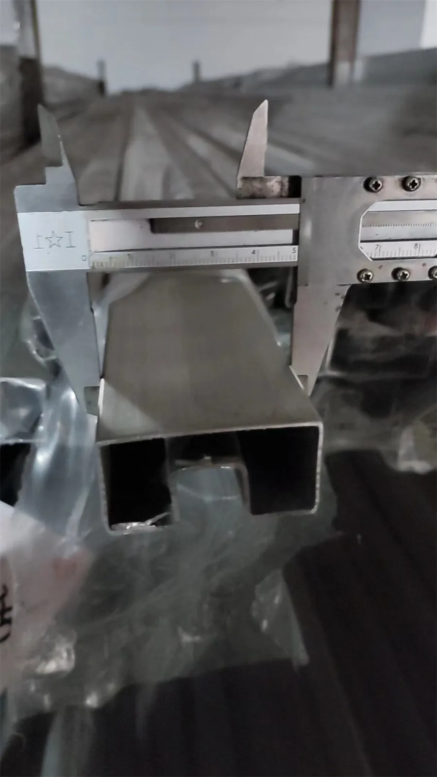 304不锈钢管行业经济运行中存在以下问题